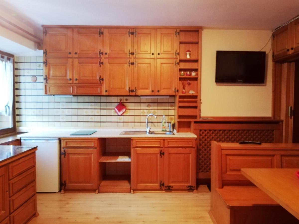 Casa Vacanze Miramonti - Appartamento Con Balcone Con Vista Sulle Dolomiti Борка-ди-Кадоре Экстерьер фото